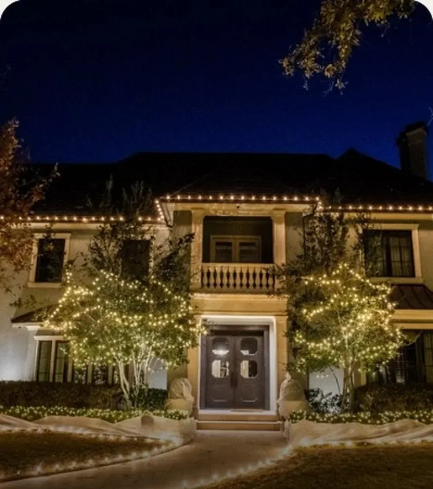 Warm White Residential Entry Lighting in the Corpus Christi area